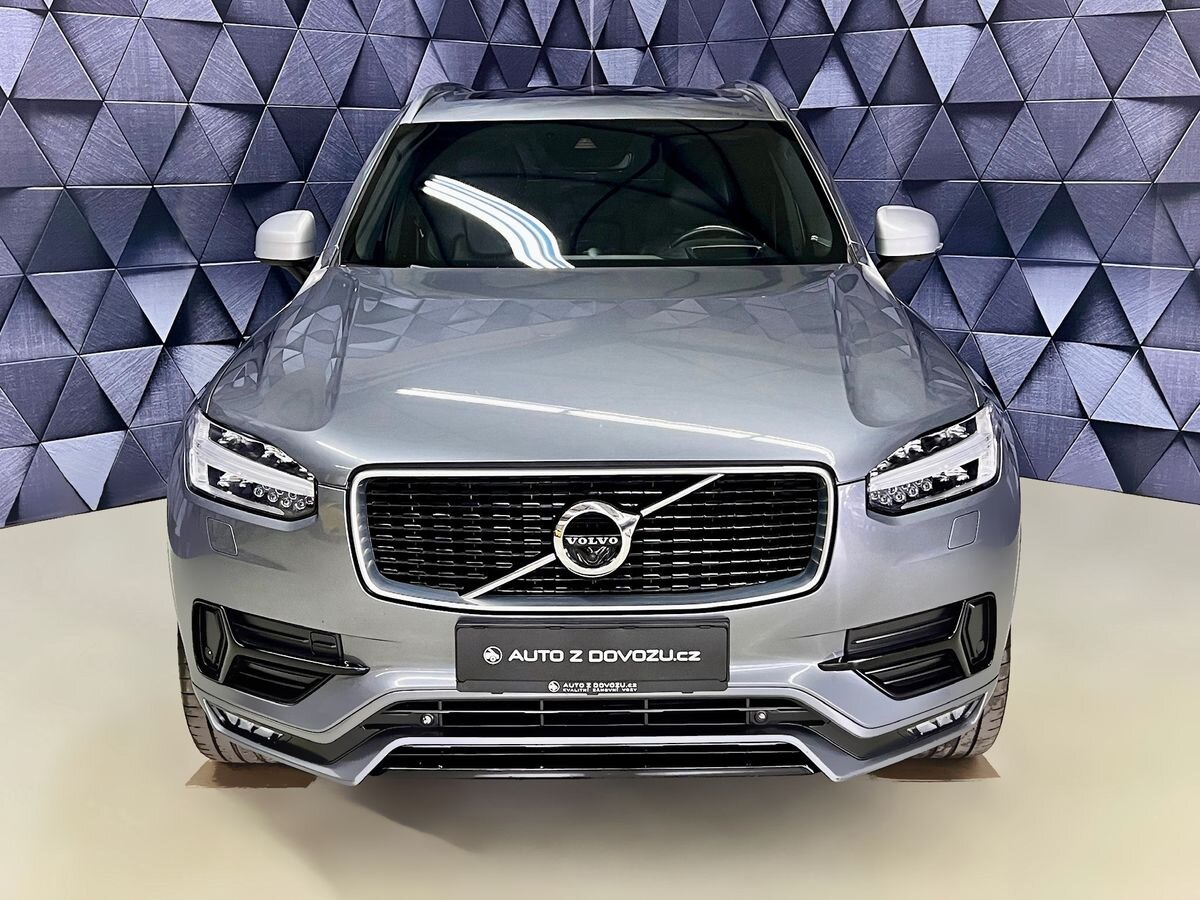 Volvo XC90 SUV / Terénní 2,0 l 177 kw