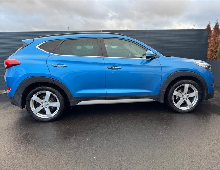 Hyundai Tucson SUV 2,0 l 136 kw