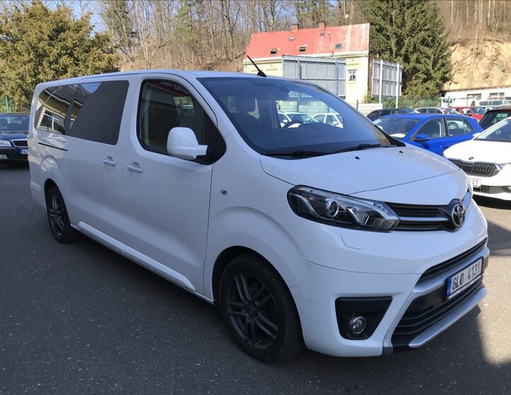 Toyota ProAce Kombi 2,0 l 110 kw