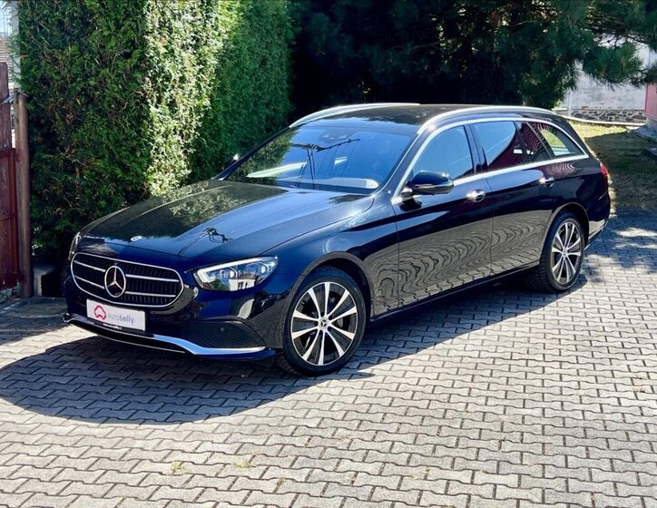 Mercedes-Benz Třídy E Kombi 2,0 l 143 kw