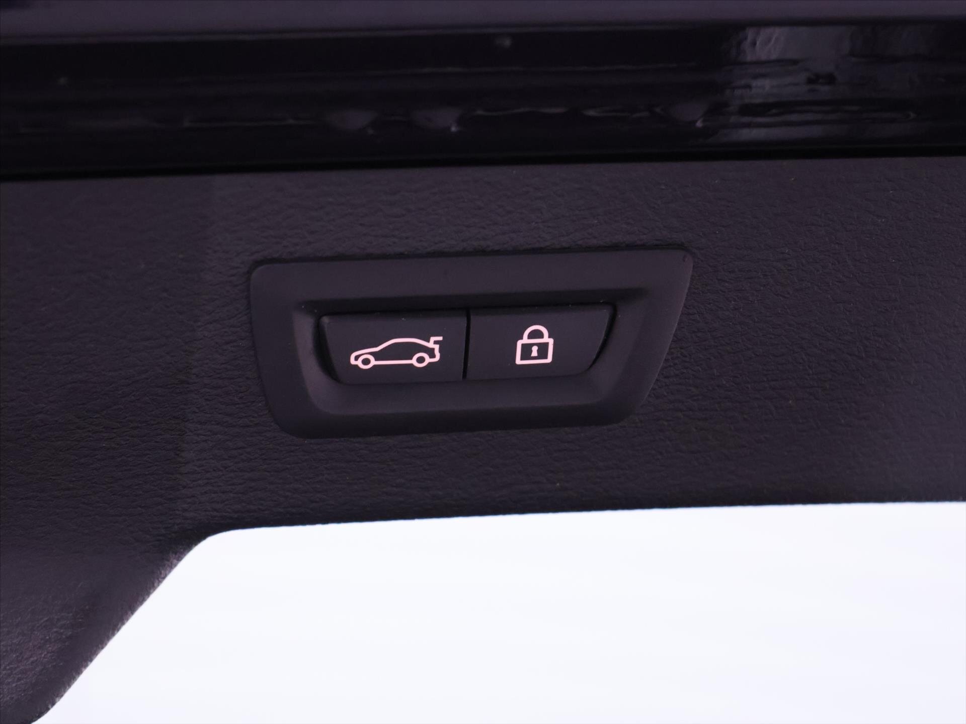 BMW X6 SUV / Terénní 3,0 l 190 kw