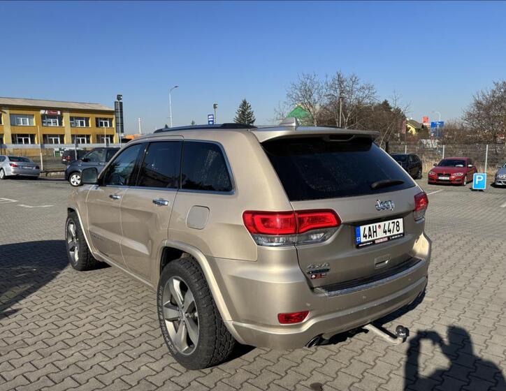Jeep Grand Cherokee 6