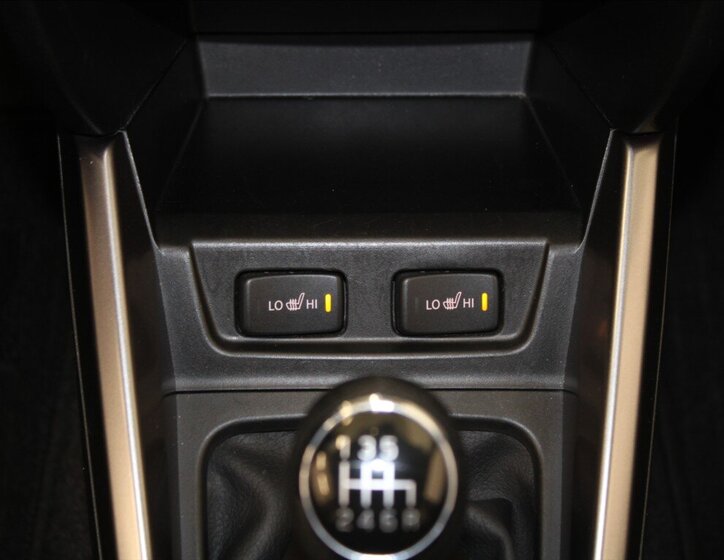 Suzuki Vitara SUV / Terénní 1,4 l 95 kw