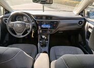 Toyota Corolla Sedan / Limuzína 1,6 l 97 kw