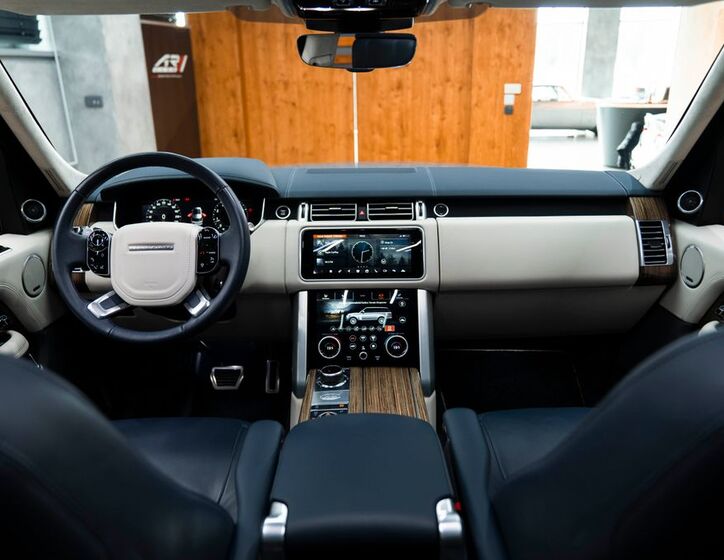 Land Rover Range Rover 37