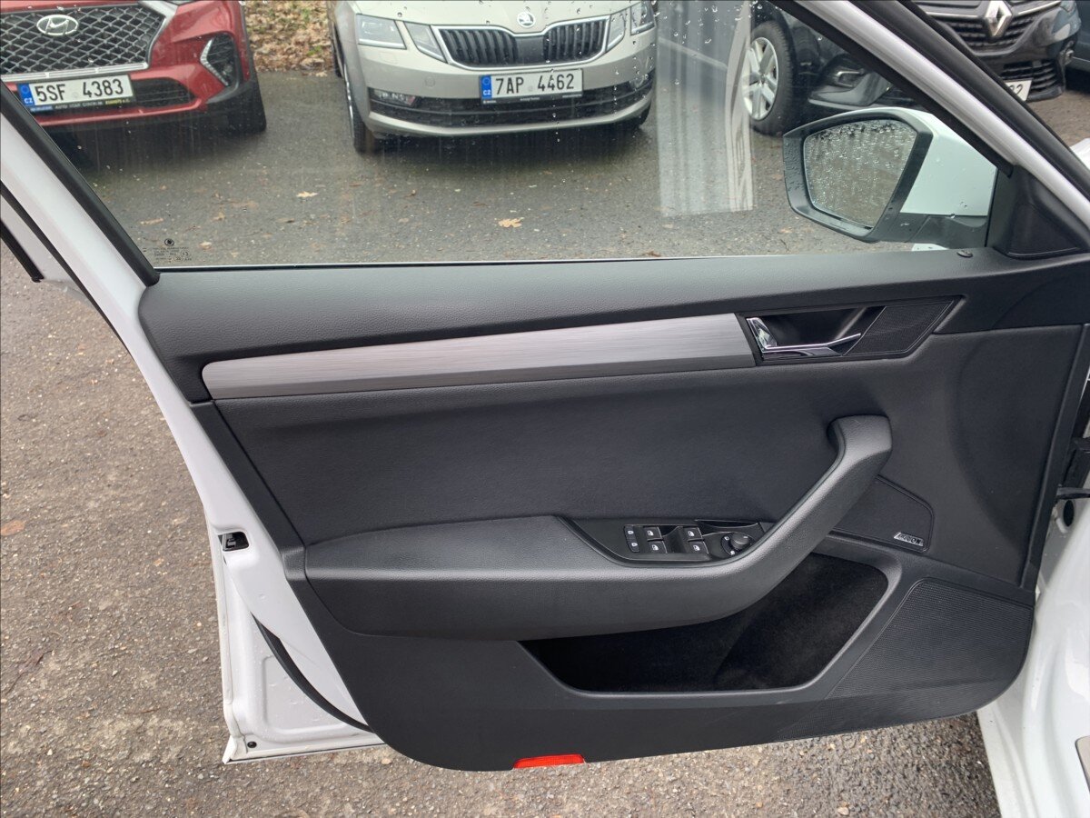 Škoda Superb Kombi 2,0 l 110 kw