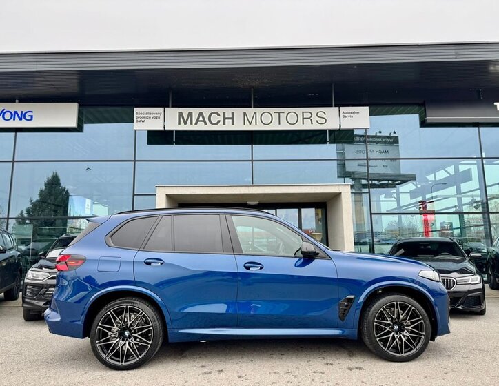 BMW X5 SUV / Terénní 4,4 l 460 kw