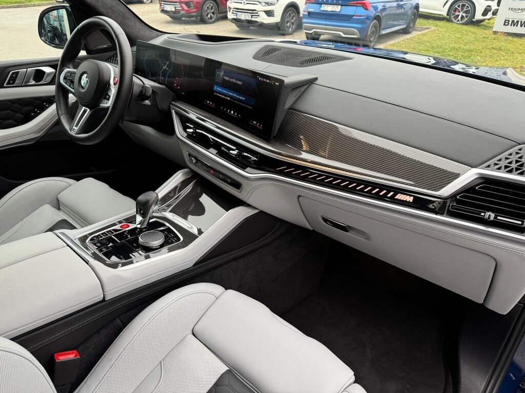 BMW X5 SUV / Terénní 4,4 l 460 kw