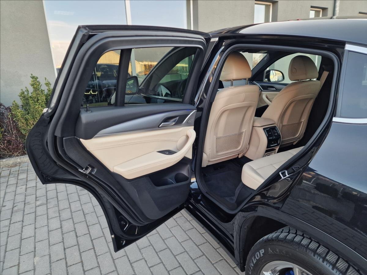 BMW X4 SUV / Terénní 3,0 l 210 kw