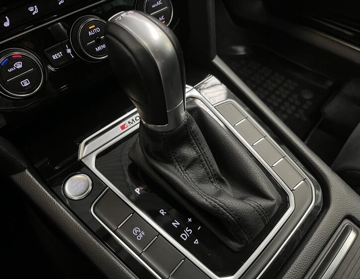 Volkswagen Passat Kombi 2,0 l 140 kw