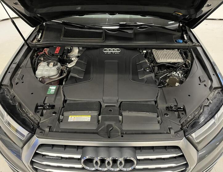 Audi Q7 35