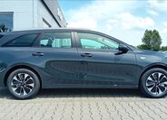 KIA Ceed 4