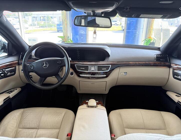 Mercedes-Benz Třídy S 9