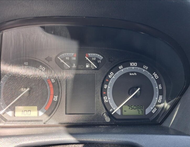 Škoda Fabia Sedan / Limuzína 1,2 l 47 kw