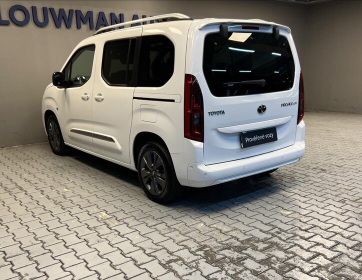 Toyota ProAce City Verso MPV 1,5 l 96 kw