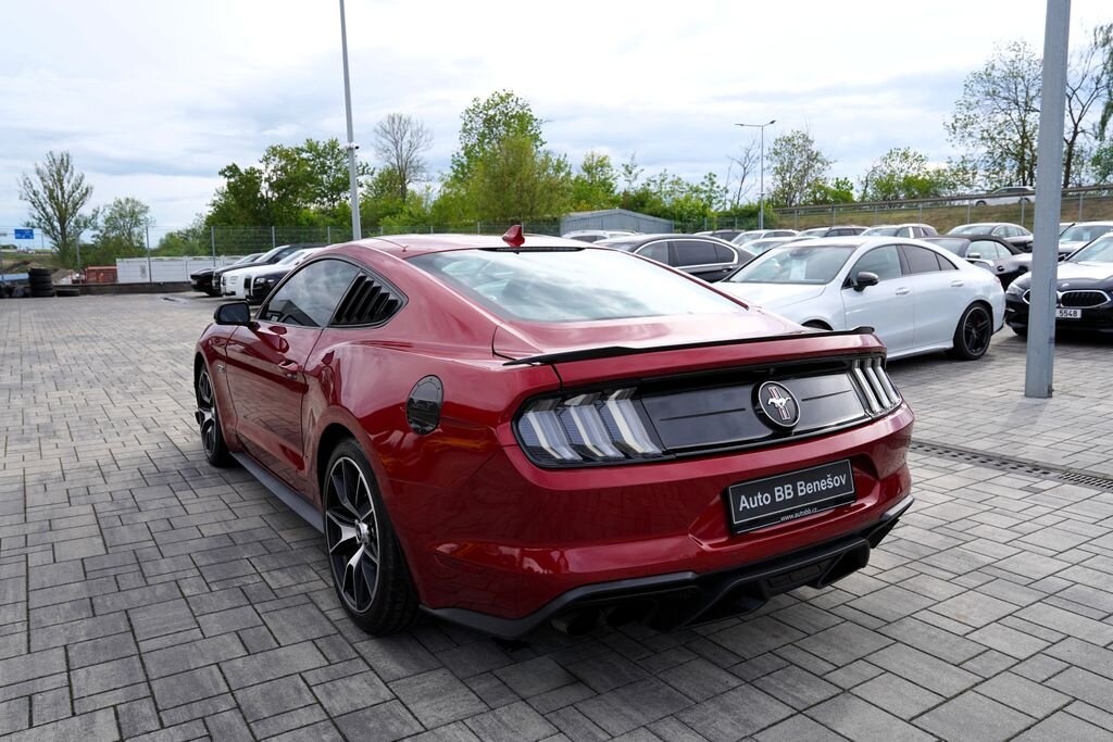 Ford Mustang Kupé 2,3 l 265 kw