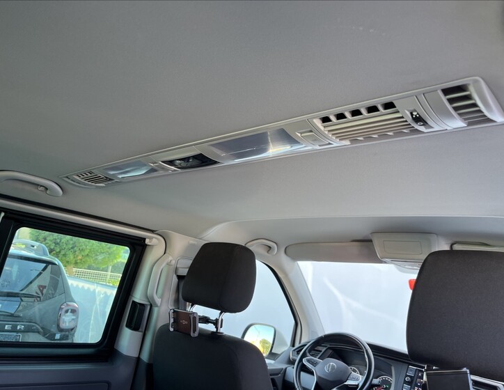 Volkswagen Caravelle 30