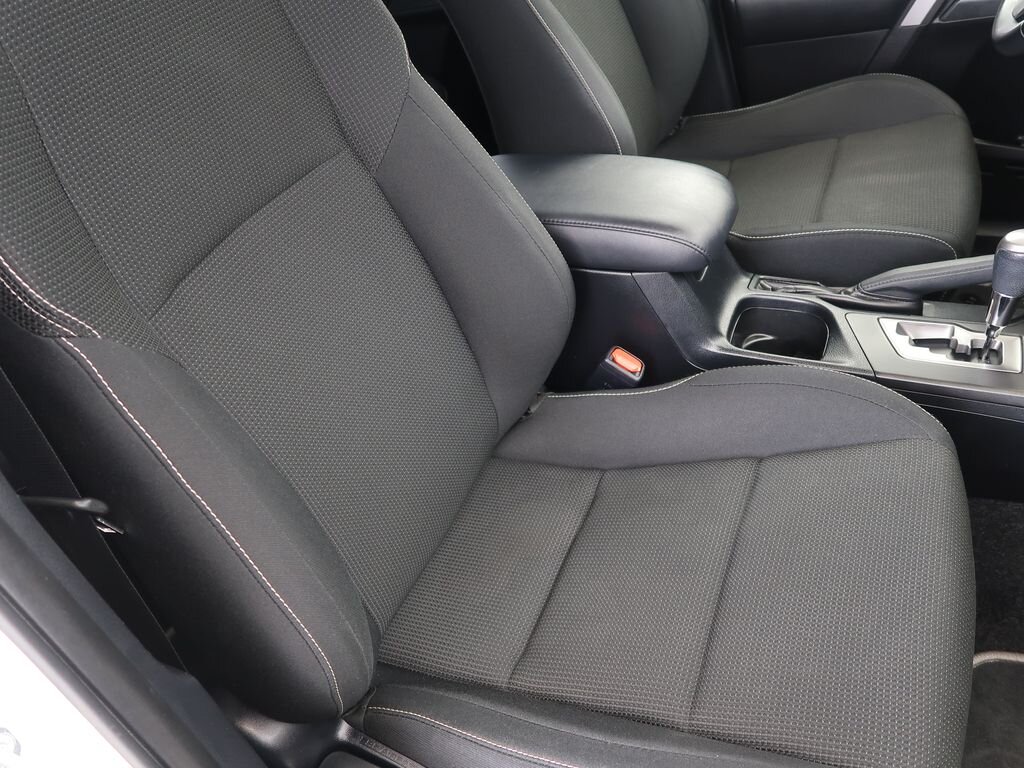 Toyota RAV4 SUV / Terénní 2,5 l 114 kw