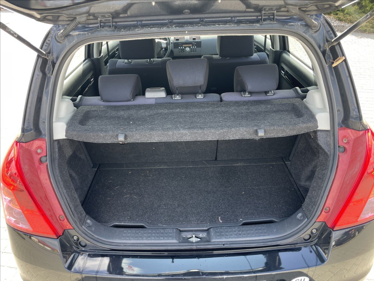 Suzuki Swift Hatchback 1,3 l 67 kw