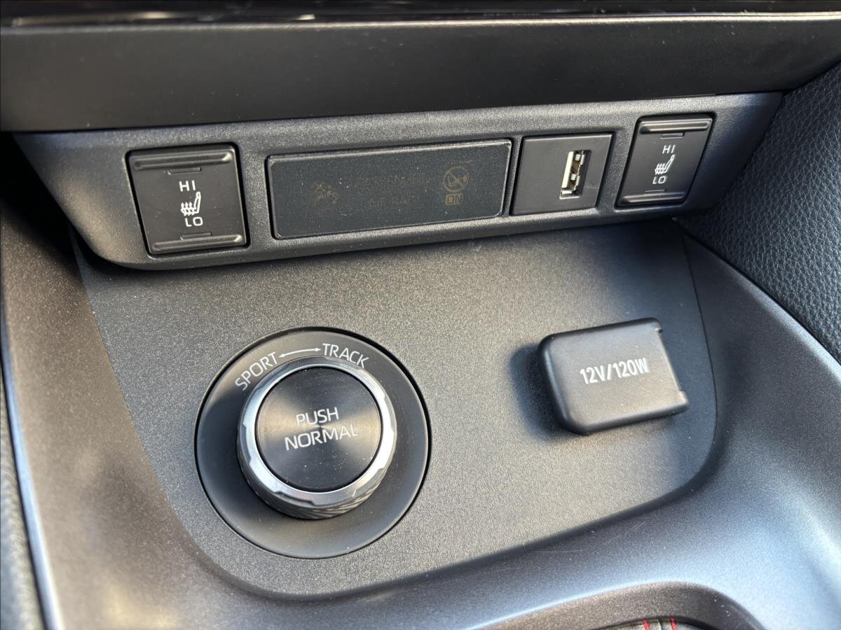 Toyota GR Yaris Hatchback 1,6 l 192 kw