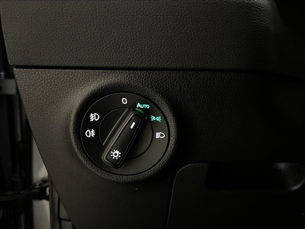 Škoda Karoq SUV 1,5 l 110 kw