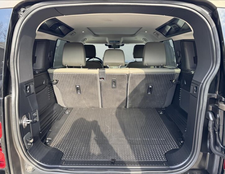 Land Rover Defender SUV / Terénní 3,0 l 183 kw