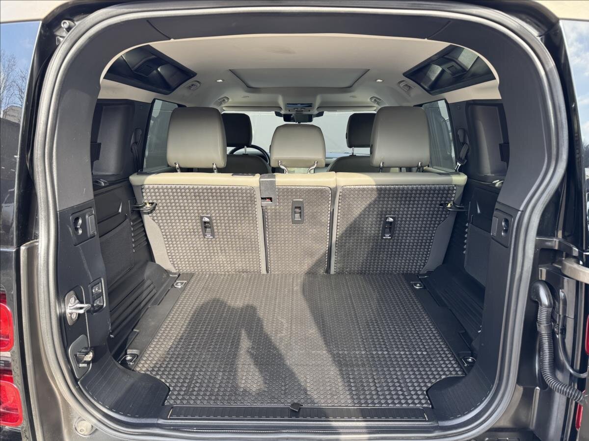 Land Rover Defender SUV / Terénní 3,0 l 183 kw