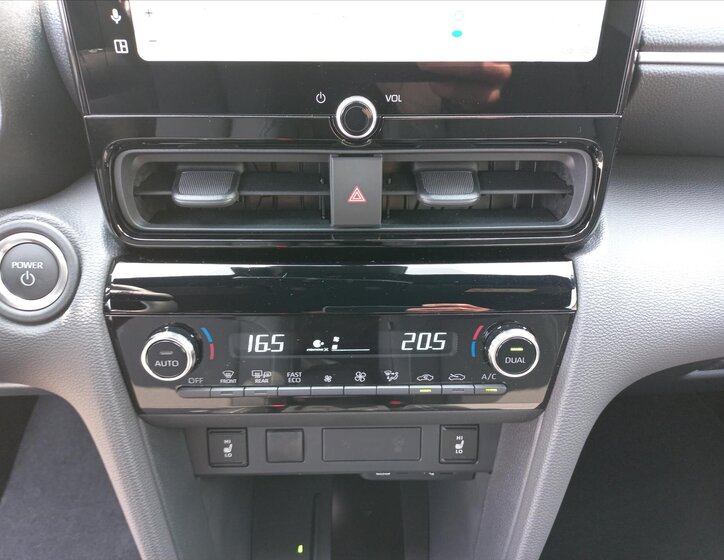 Toyota Yaris Cross 21