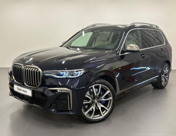 BMW X7 1