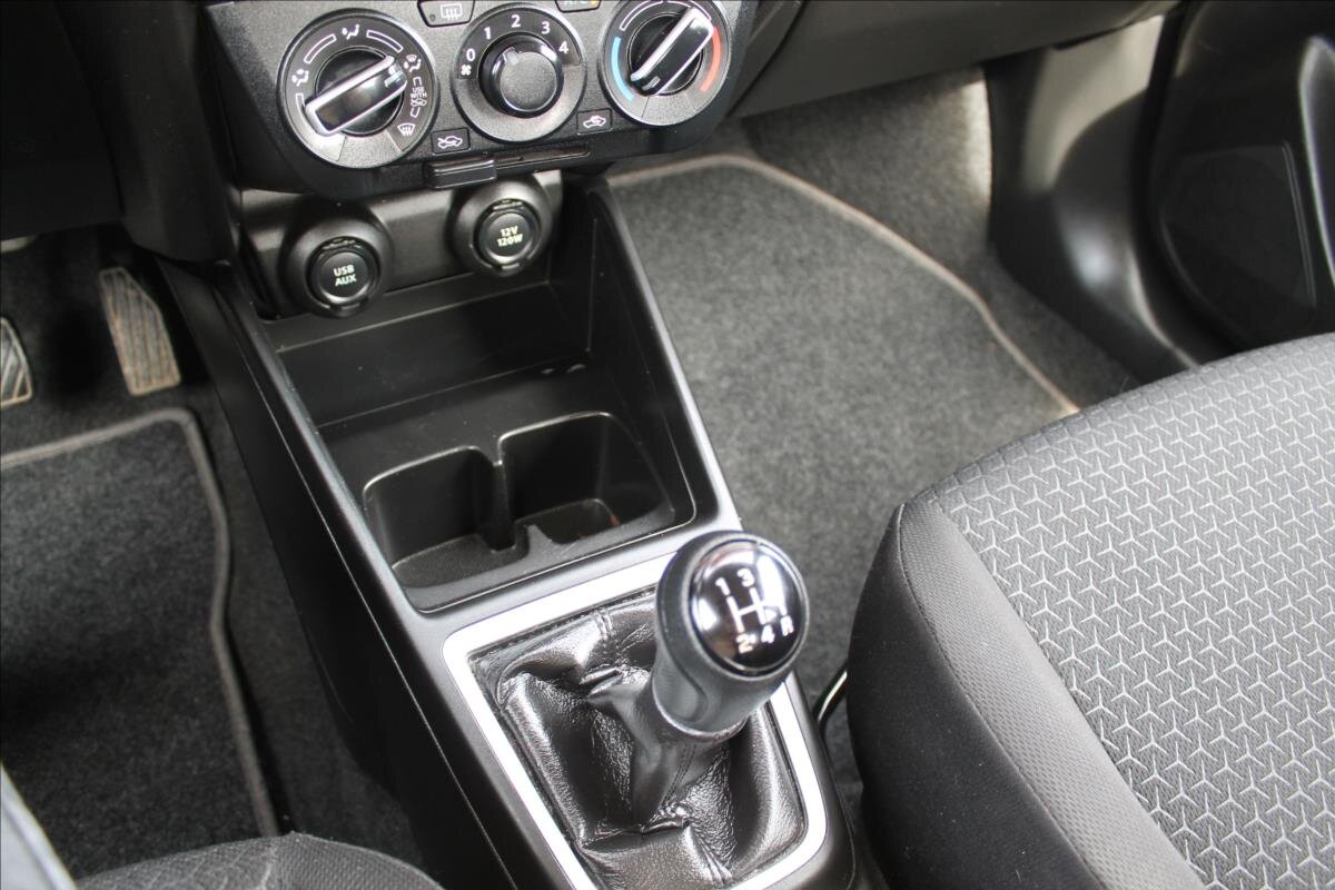 Suzuki Swift Hatchback 1,2 l 61 kw
