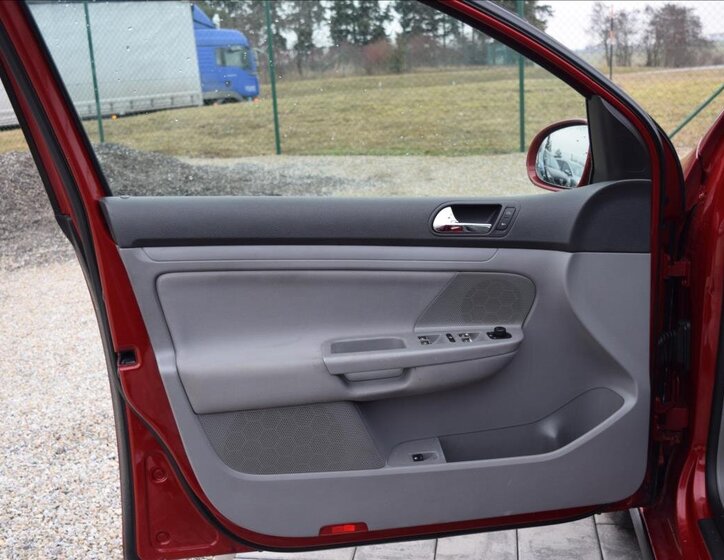 Volkswagen Golf Hatchback 1,9 l 77 kw