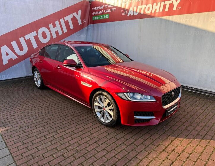 Jaguar XF 6