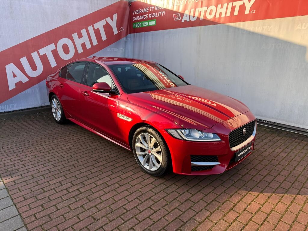 Jaguar XF
