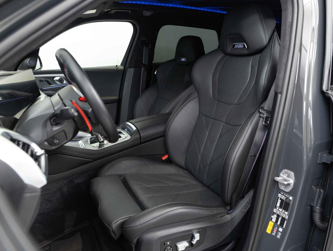 BMW XM SUV / Terénní 3,0 l 350 kw