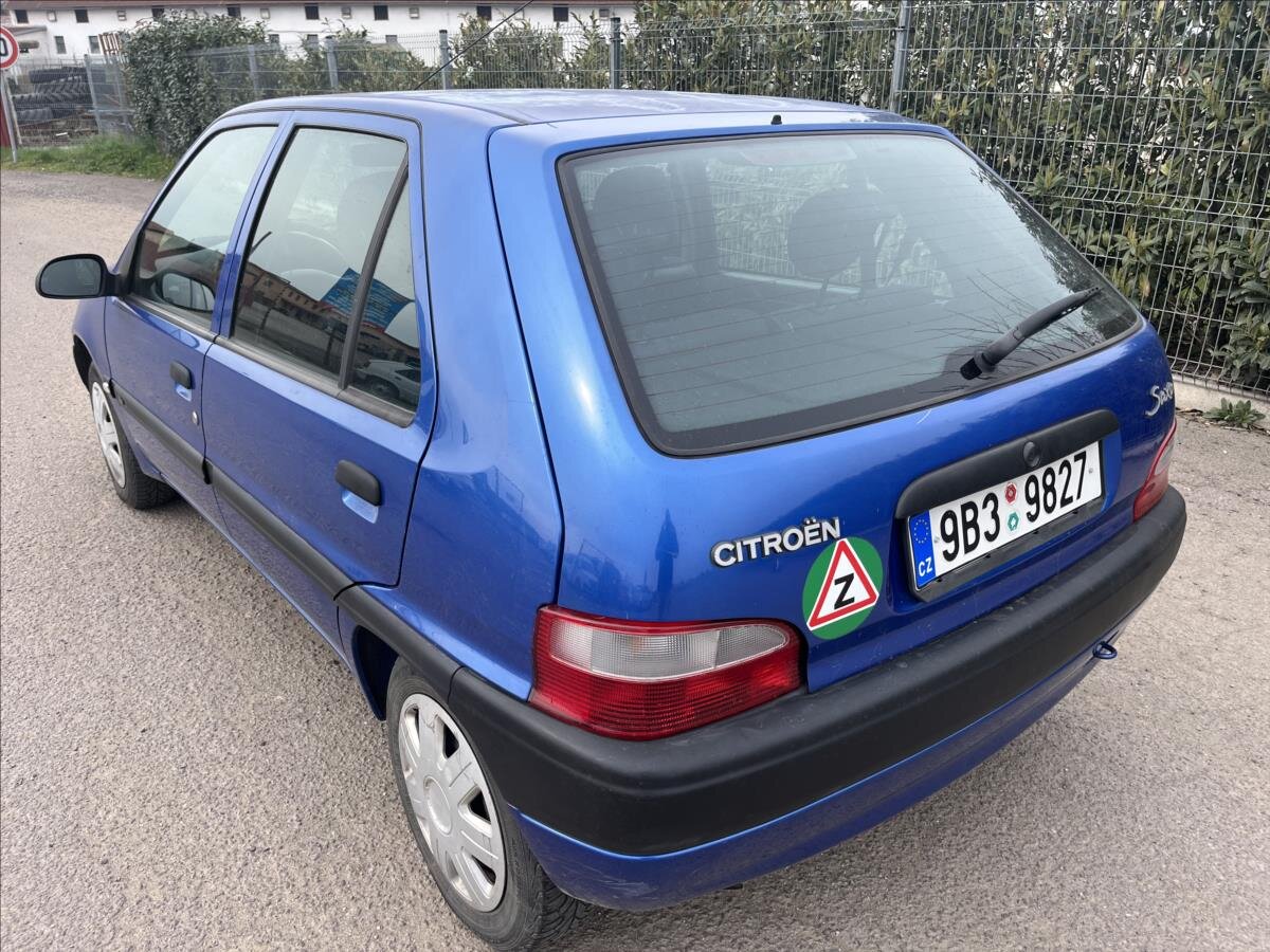Citroën Saxo Hatchback 1,1 l 40 kw