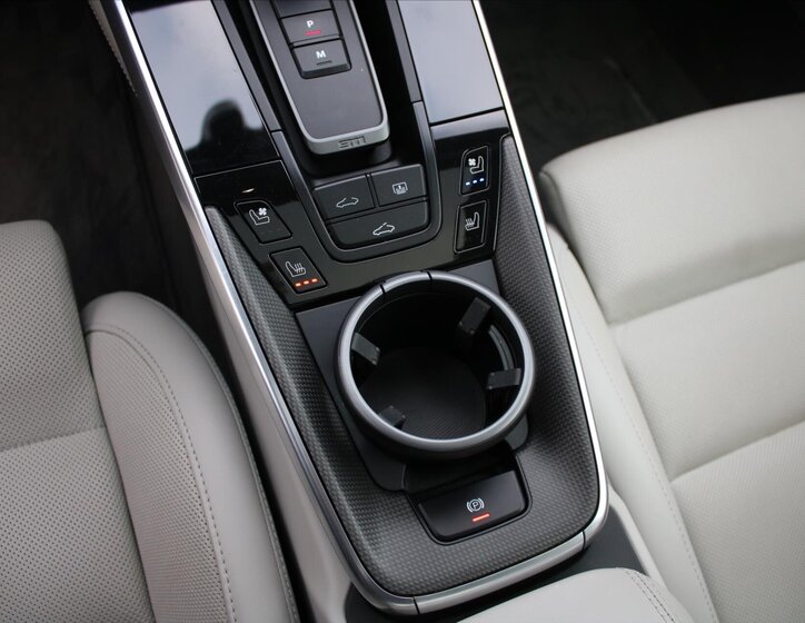 Porsche 911 Kupé 3,0 l 331 kw