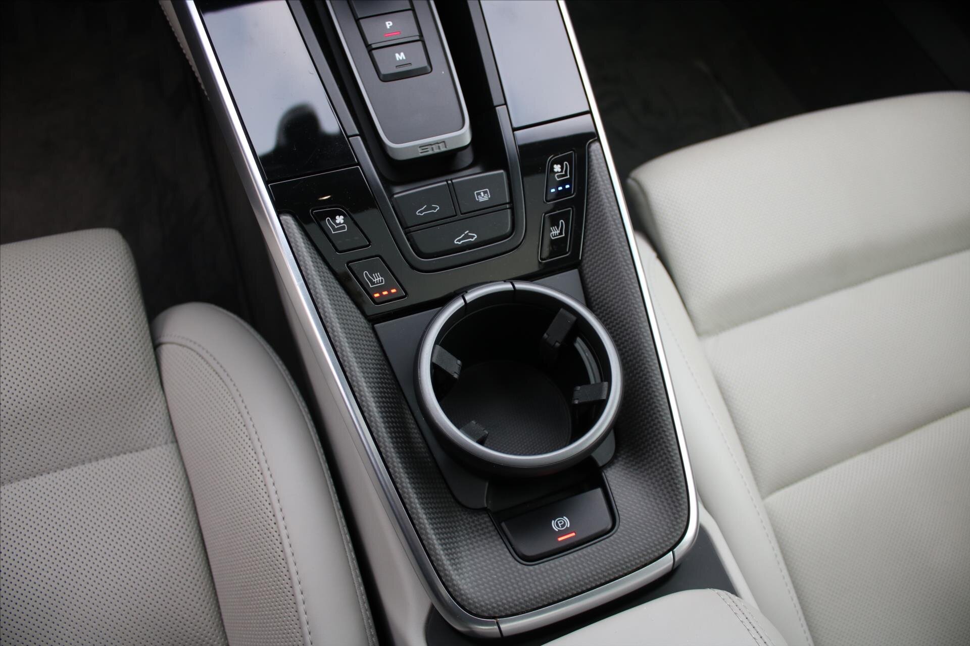 Porsche 911 Kupé 3,0 l 331 kw