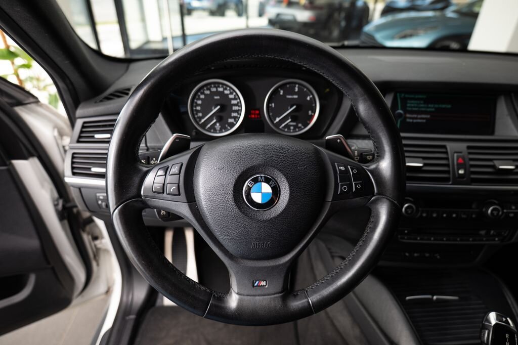 BMW X6 SUV / Terénní 3,0 l 180 kw