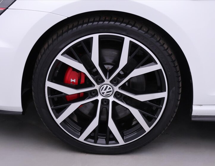 Volkswagen Golf Hatchback 2,0 l 169 kw