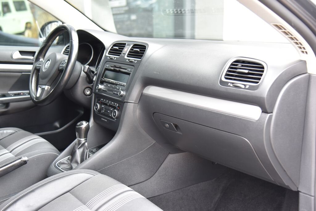 Volkswagen Golf Kombi 1,6 l 77 kw