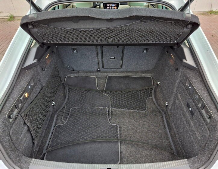 Škoda Superb Sedan / Limuzína 2,0 l 206 kw