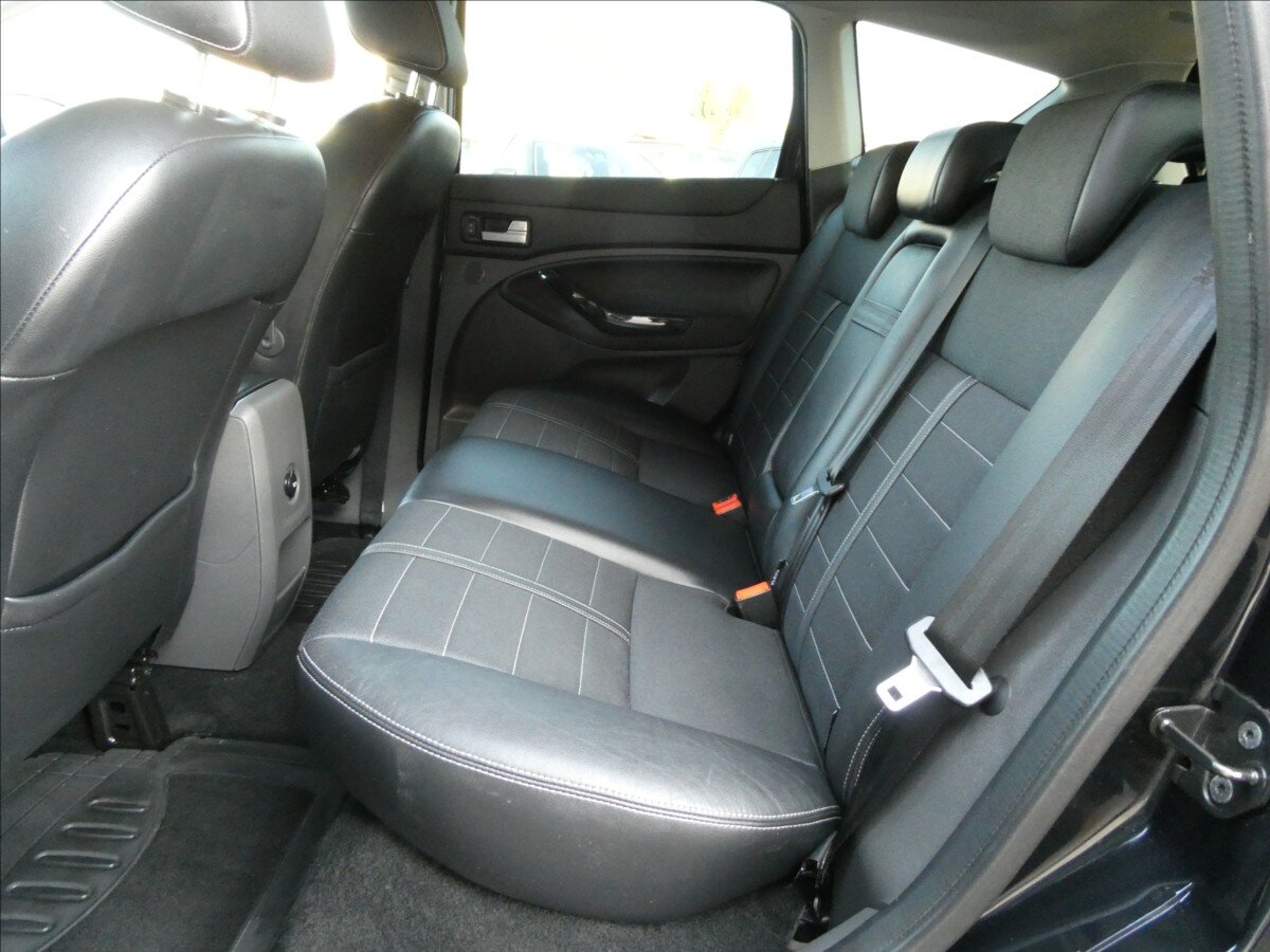 Ford Kuga SUV / Terénní 2,0 l 103 kw