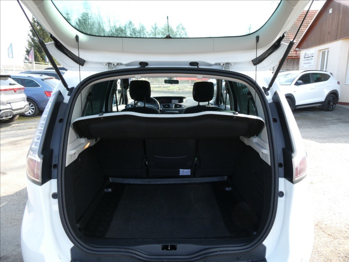 Renault Scénic MPV 1,5 l 81 kw