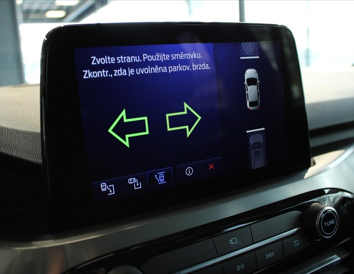 Ford Kuga SUV / Terénní 2,0 l 140 kw