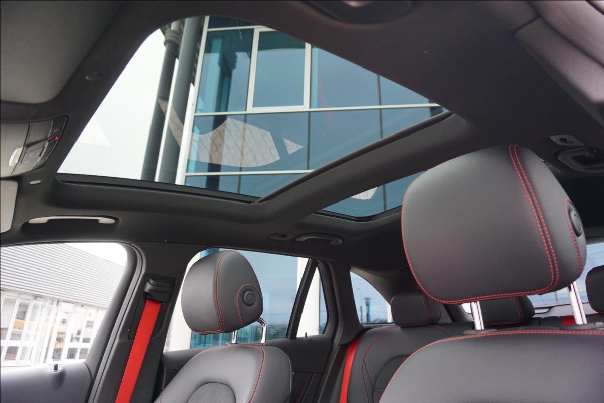 Mercedes-Benz GLC SUV 3,0 l 287 kw