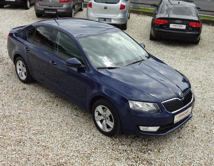 Škoda Octavia 1