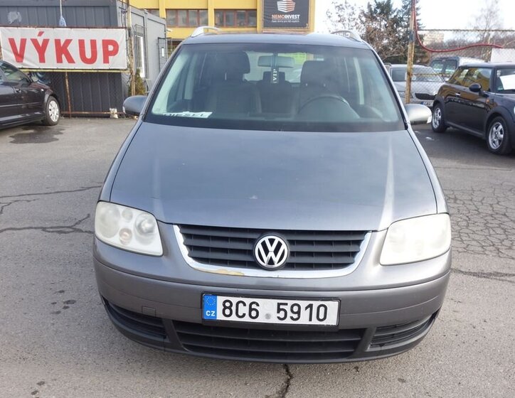 Volkswagen Touran 4