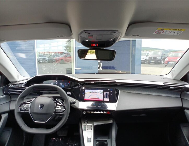 Peugeot 308 Kombi 1,5 l 96 kw