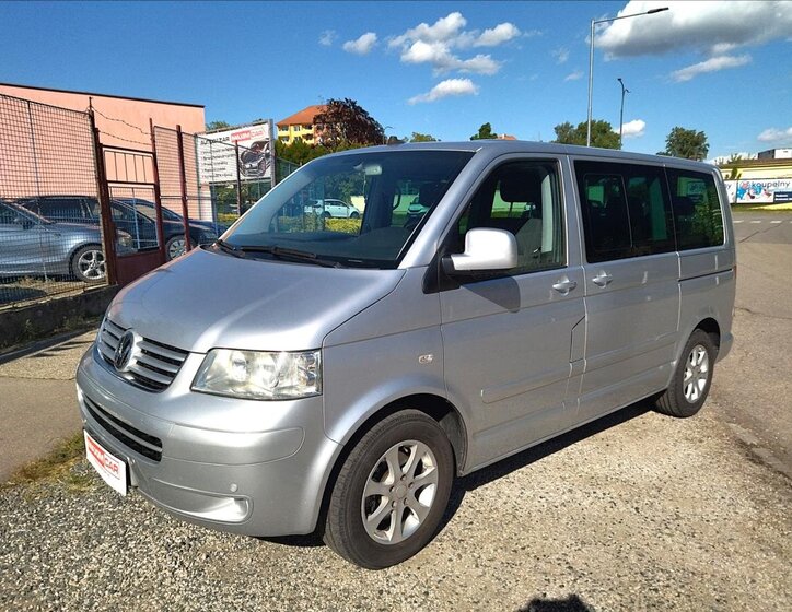 Volkswagen Multivan 1