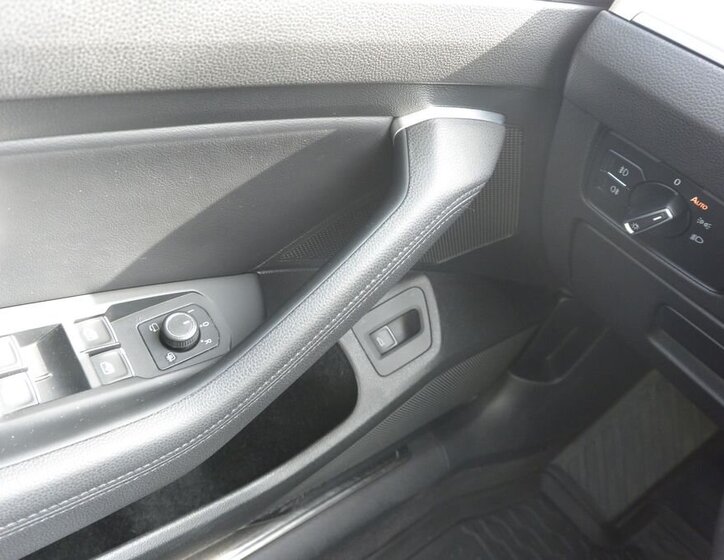 Volkswagen Passat 16